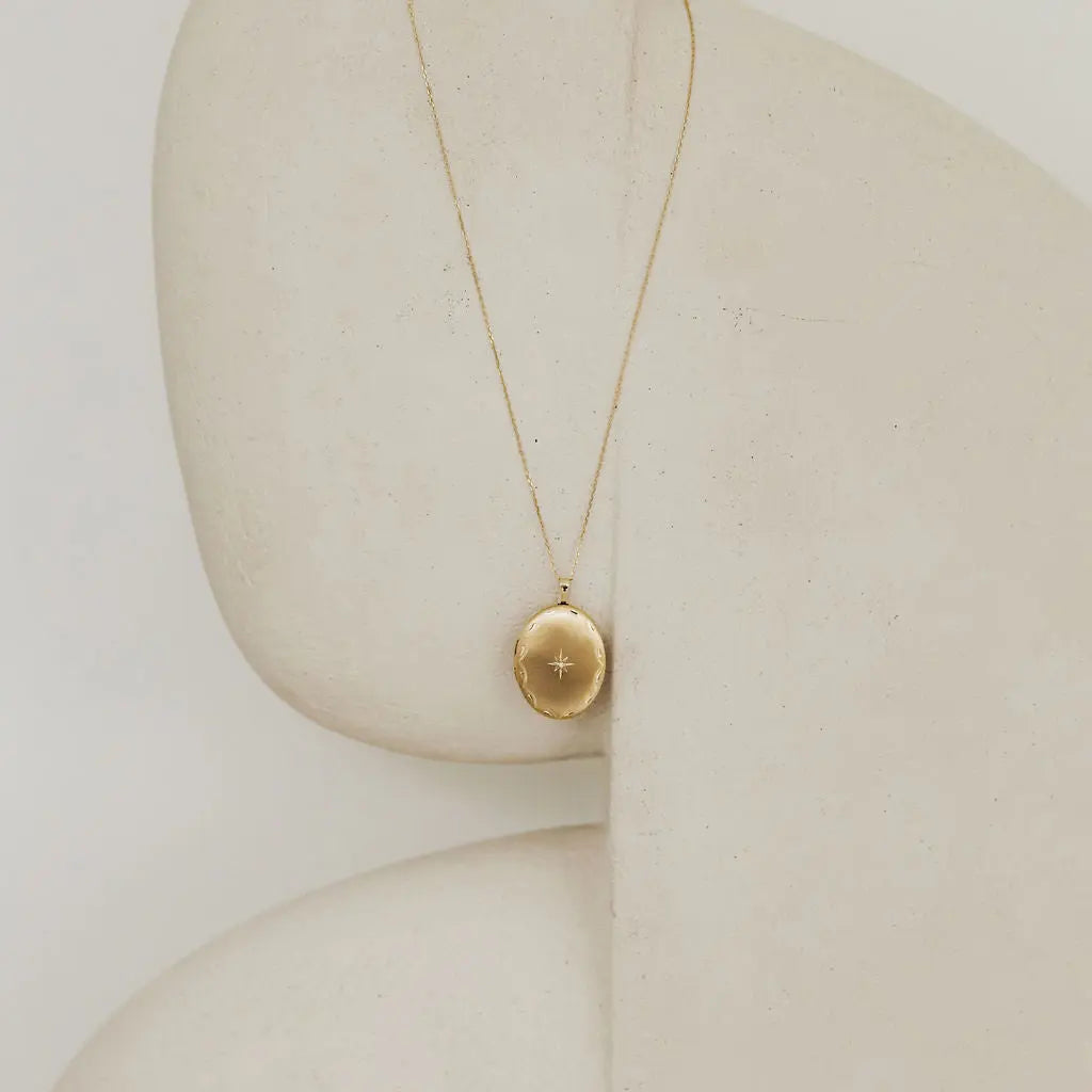 Diamond Starburst Oval Locket - 9ct Yellow Gold THERESHEIS.jewels*