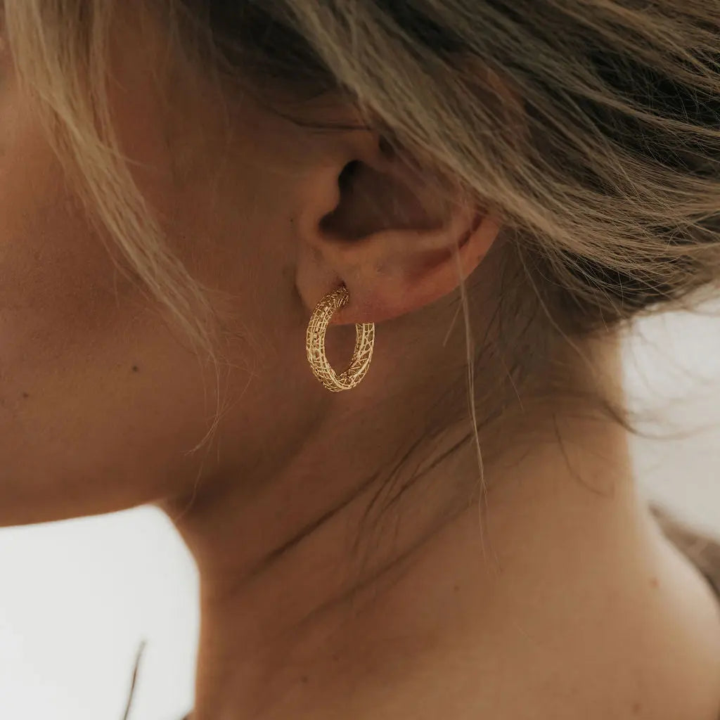 Solea Mesh Creole Earrings – 9ct Yellow Gold THERESHEIS.jewels*