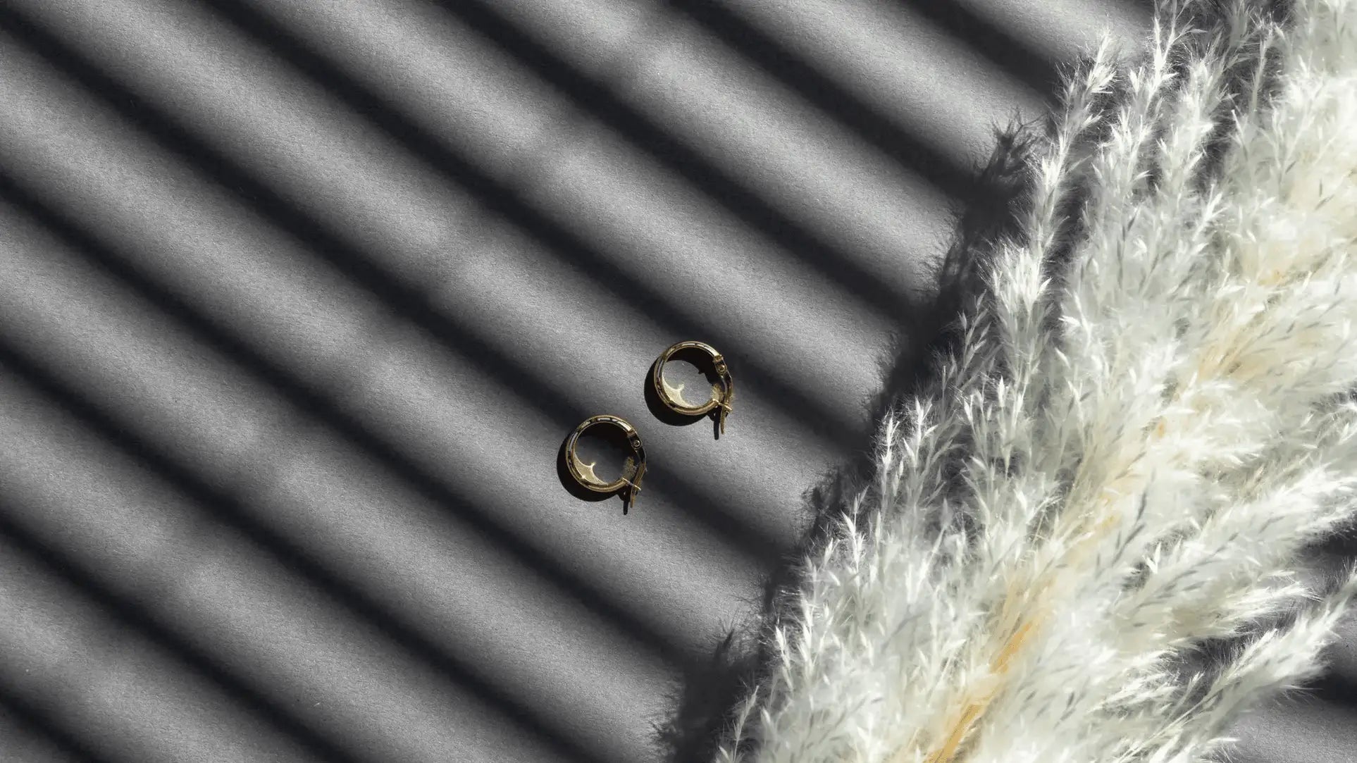 Solid Gold Jewellery Store, UK - THERESHEIS.jewels 