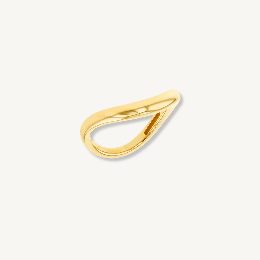 Thin Wave Gold Ring in 9ct Yellow Gold THERESHEIS.jewels*