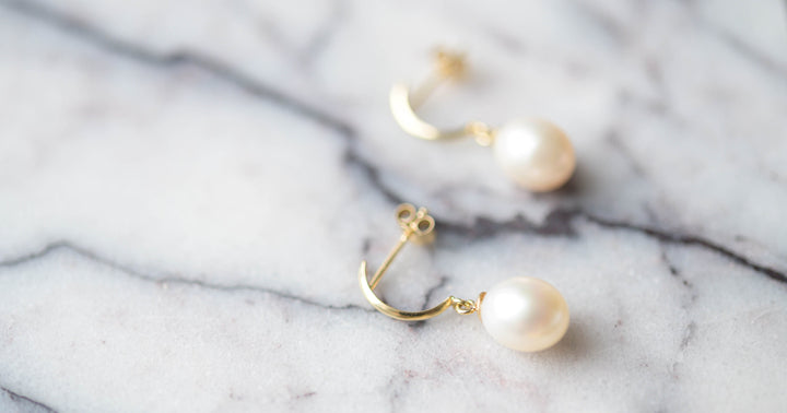 9ct gold pearl drop stud earrings