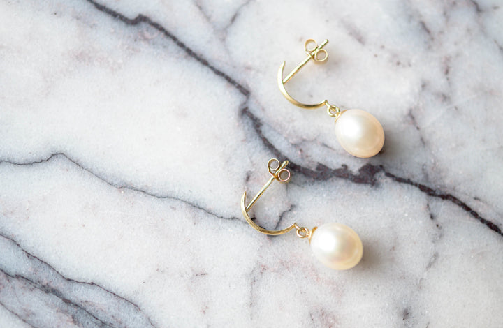 9ct gold pearl drop stud earrings