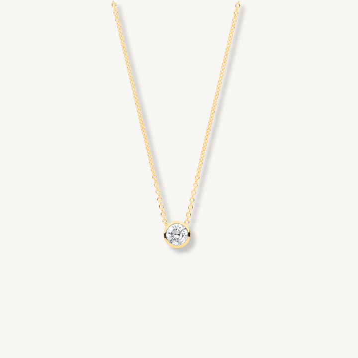 Gold necklace with a diamond pendant